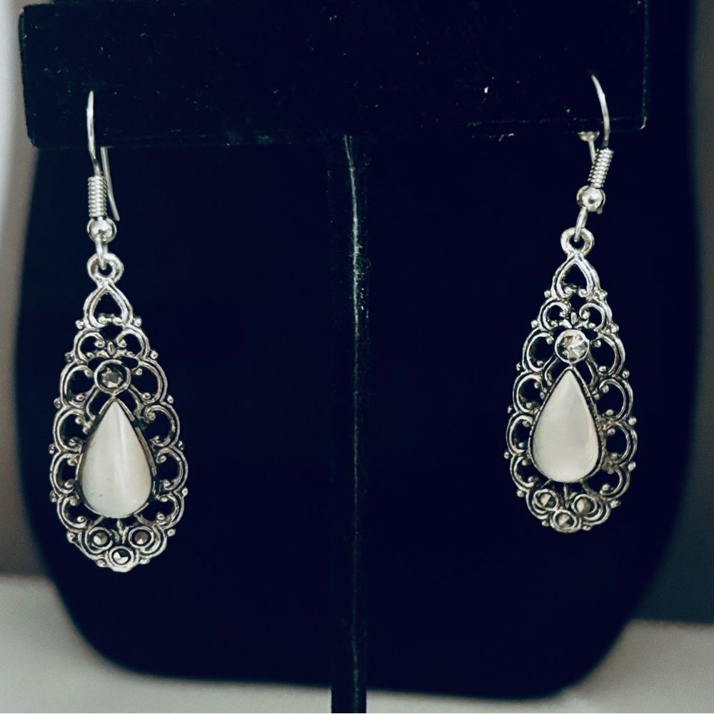 Elegant Silver Teardrop Earrings
